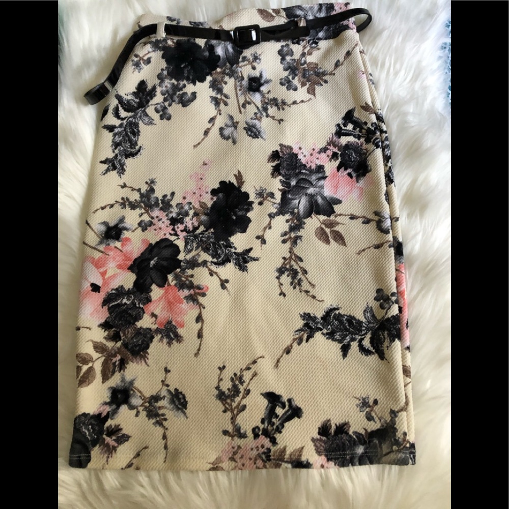 Pencil skirt